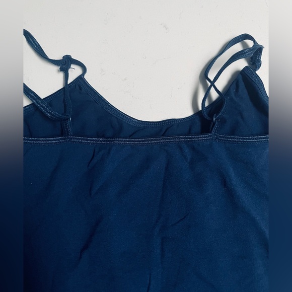 Bundle of 5 Tank  Tops 🌷SO SEAMLESS - Picture 12 of 14